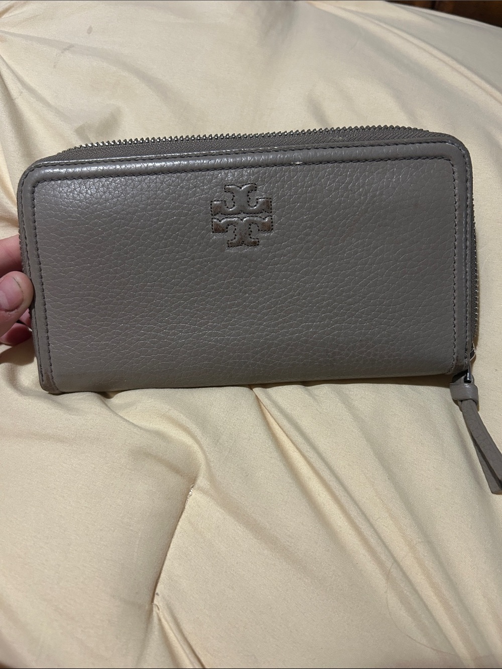 Tory Burch Pebbled Leather Zip Wallet in Taupe Gray